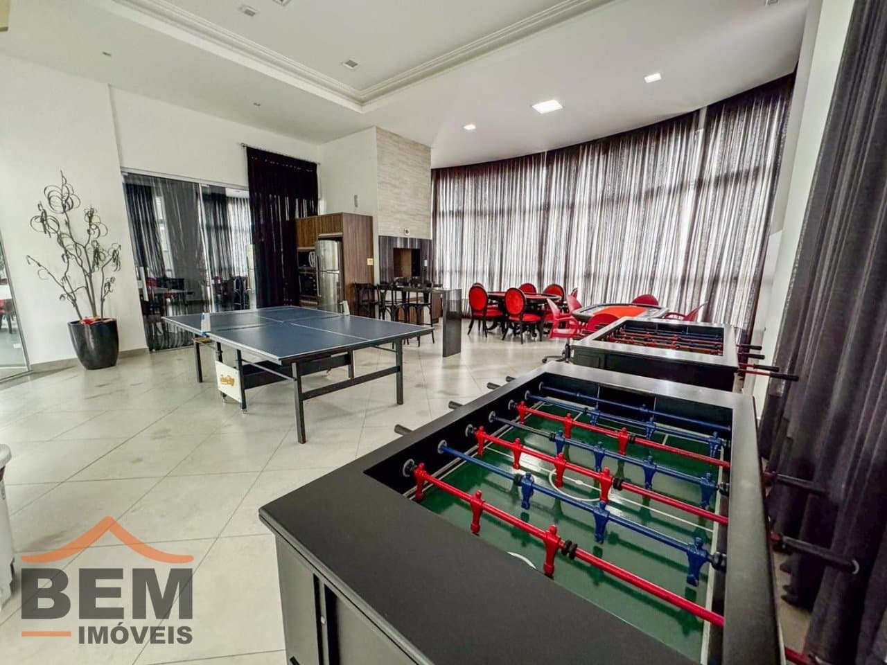 Apartamento para Venda com 3 quartos e 146m² no bairro Meia Praia, em Itapema