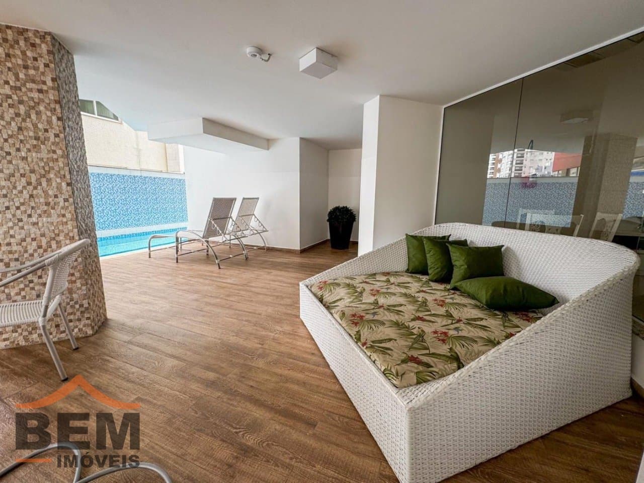 Apartamento para Venda com 3 quartos e 146m² no bairro Meia Praia, em Itapema