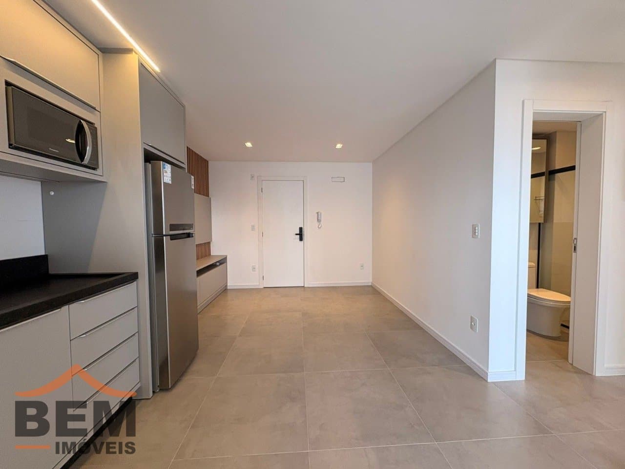 Apartamento para Locação com 2 quartos e 56m² no bairro Centro, em Itajaí