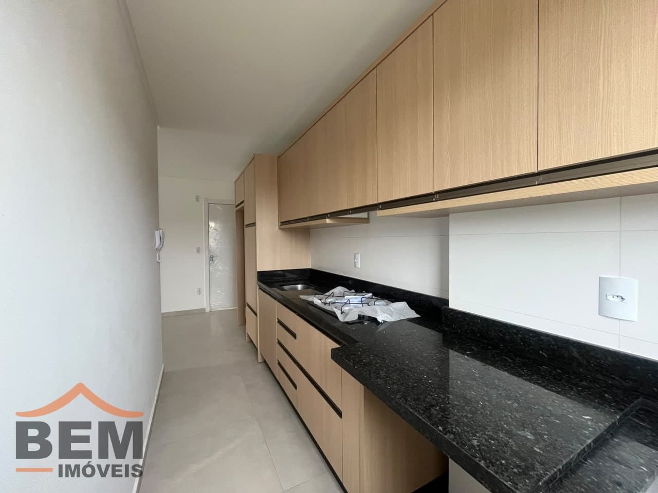 Apartamento para Locação com 2 quartos e 118m² no bairro Centro, em Camboriú