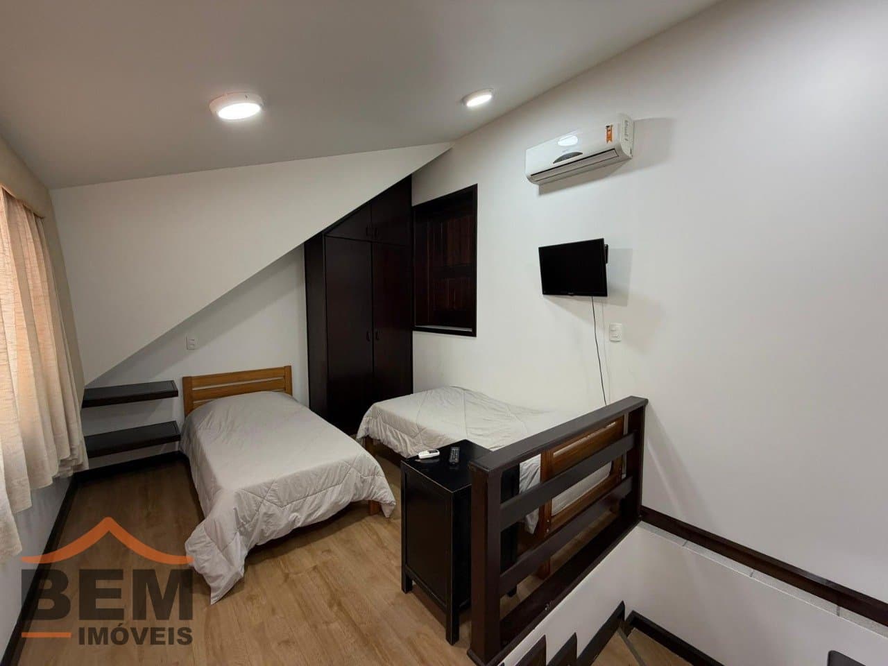 Casa para Locação com 3 quartos e 721m² no bairro Cabeçudas, em Itajaí