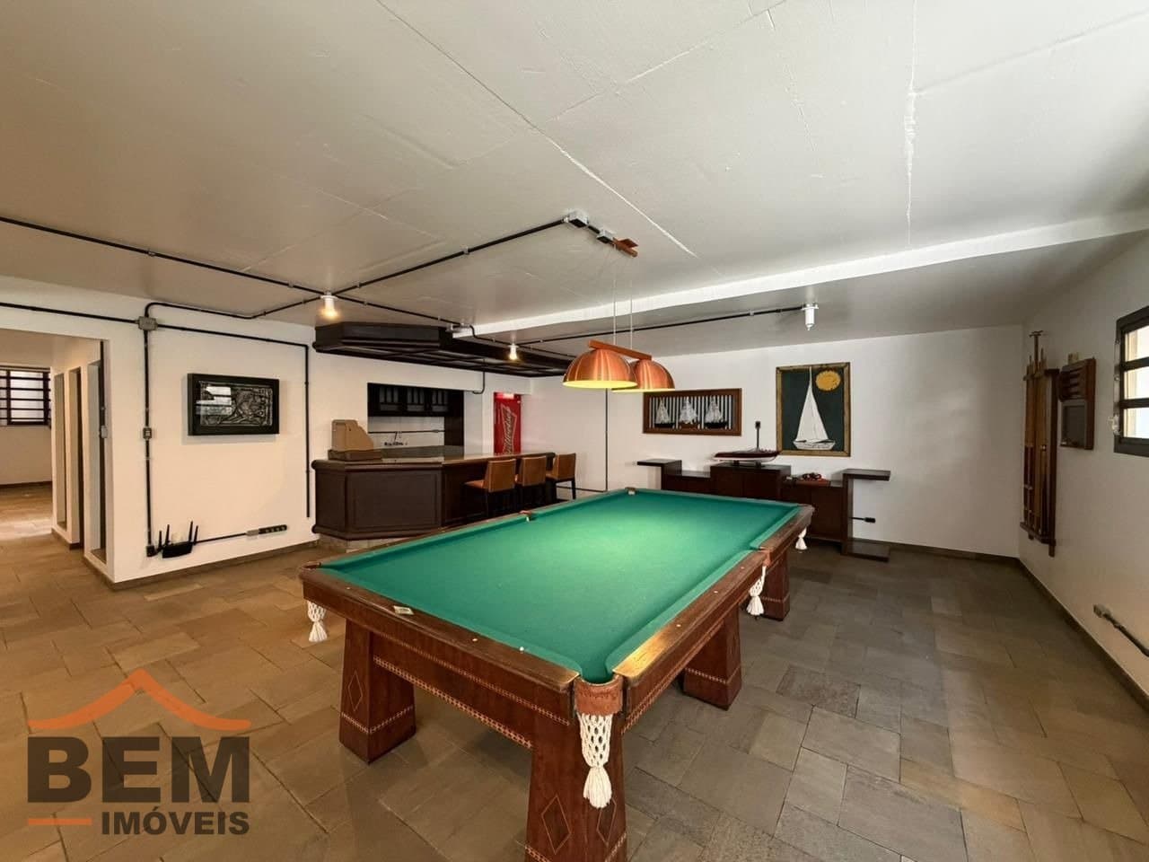 Casa para Locação com 3 quartos e 721m² no bairro Cabeçudas, em Itajaí