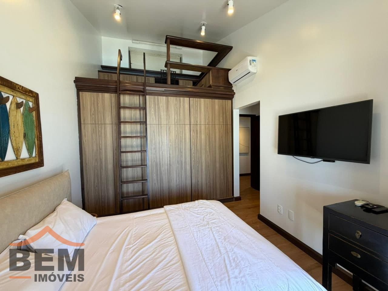 Casa para Locação com 3 quartos e 721m² no bairro Cabeçudas, em Itajaí