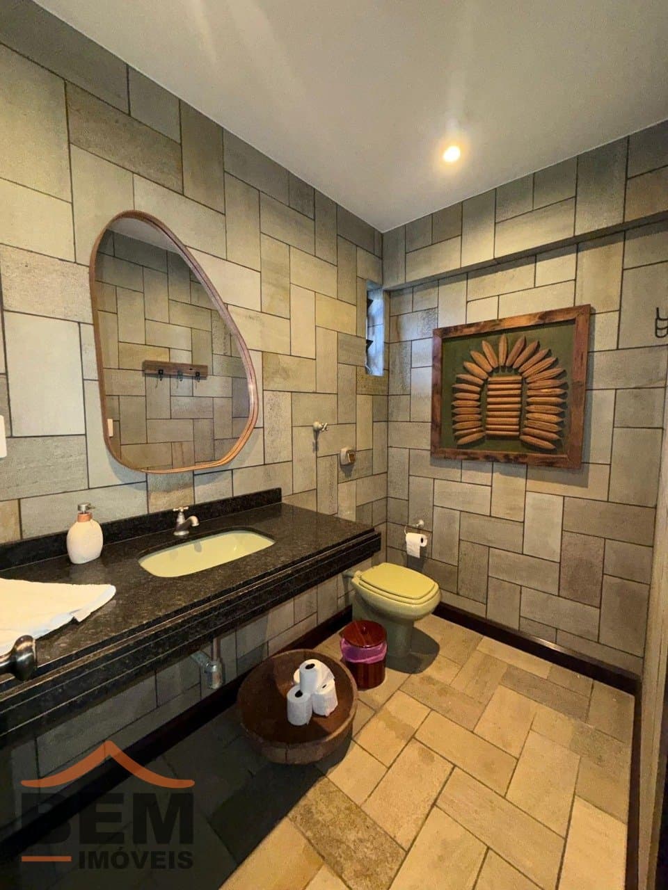 Casa para Locação com 3 quartos e 721m² no bairro Cabeçudas, em Itajaí