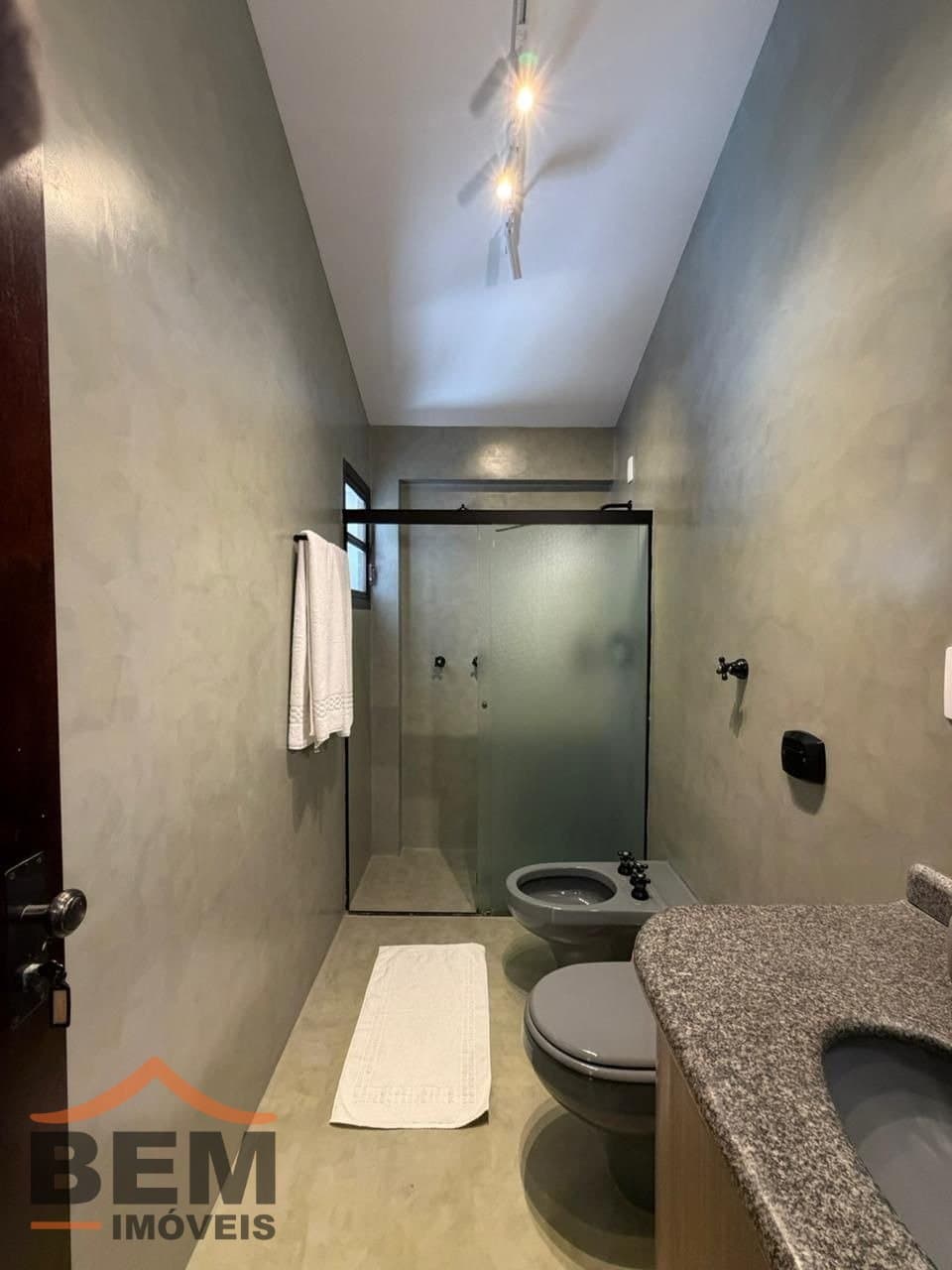 Casa para Locação com 3 quartos e 721m² no bairro Cabeçudas, em Itajaí
