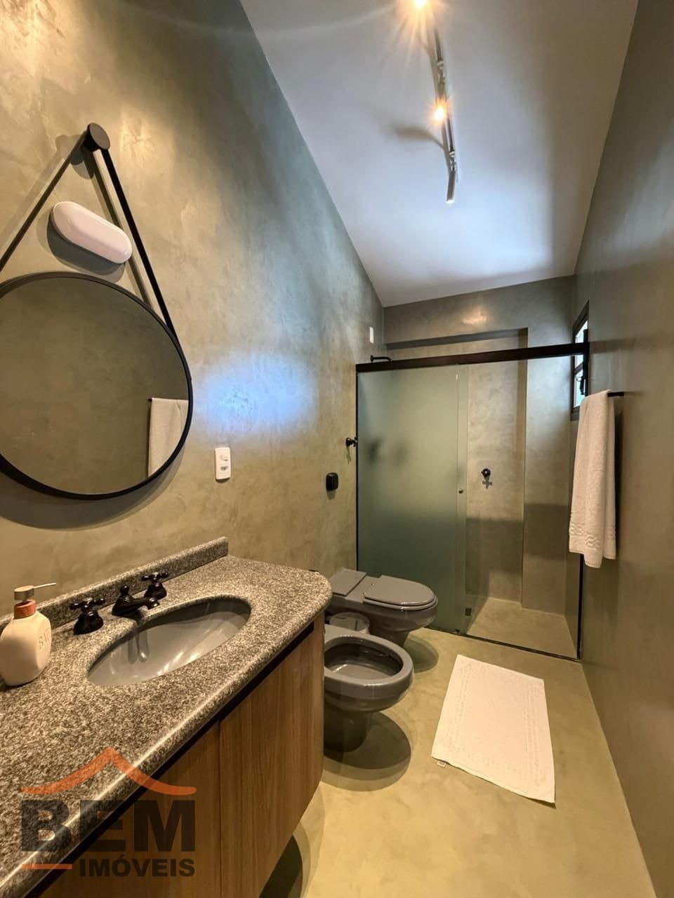 Casa para Locação com 3 quartos e 721m² no bairro Cabeçudas, em Itajaí