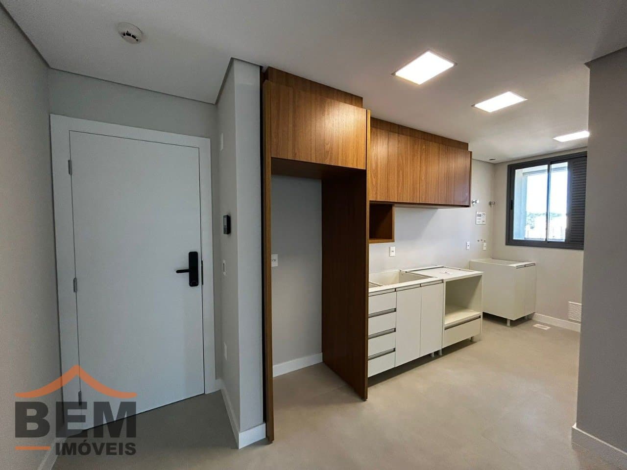 Apartamento para Venda com 2 quartos e 77m² no bairro Centro, em Itajaí