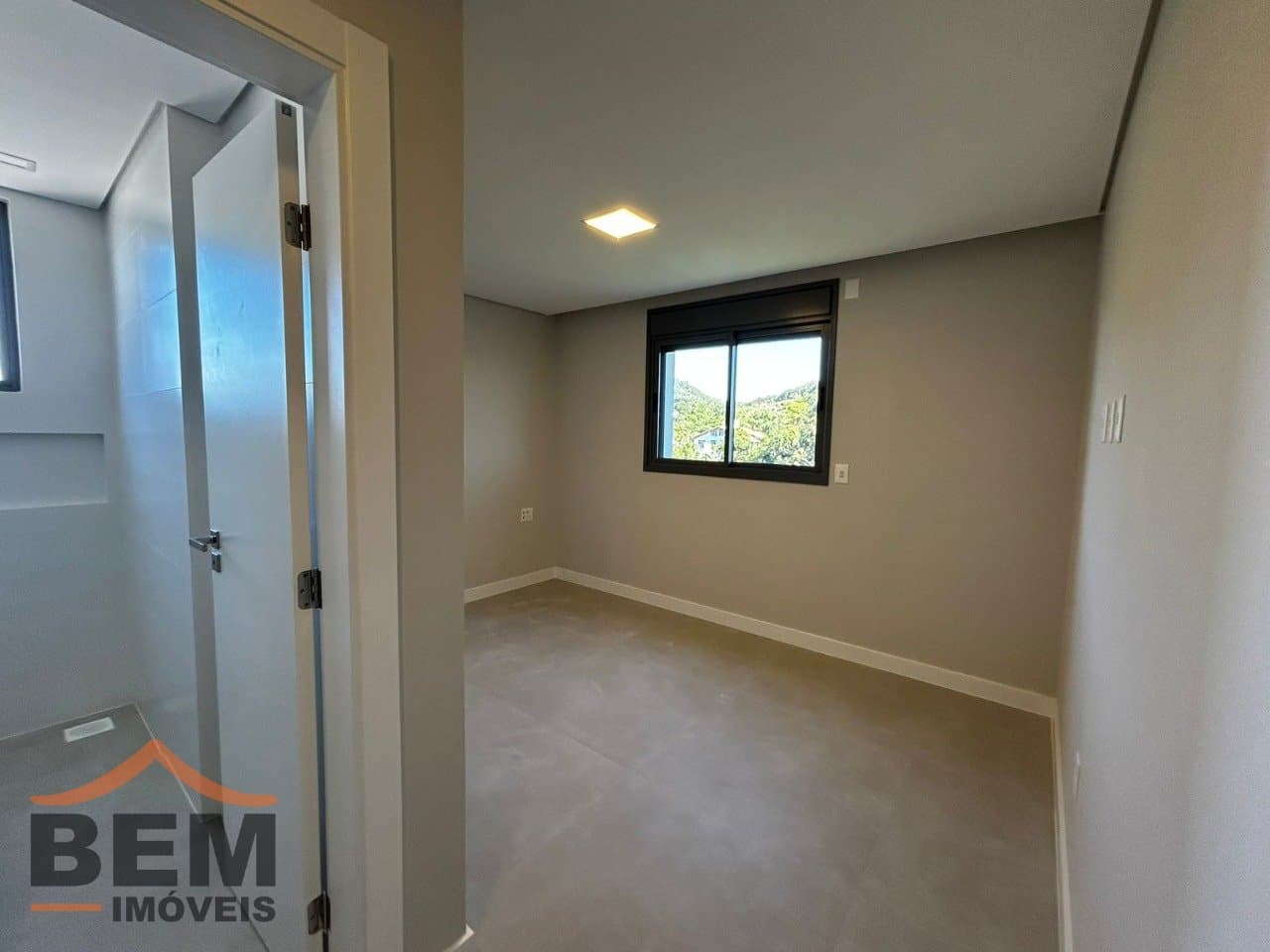 Apartamento para Venda com 2 quartos e 77m² no bairro Centro, em Itajaí