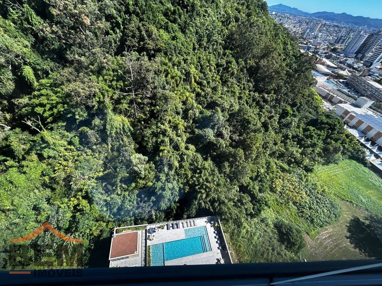Apartamento para Venda com 2 quartos e 77m² no bairro Centro, em Itajaí