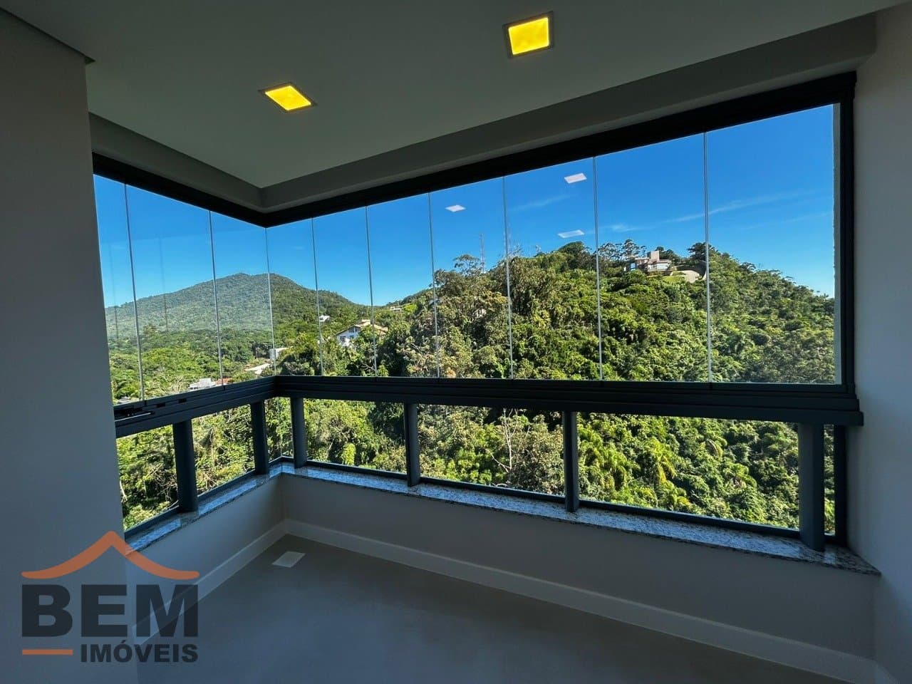 Apartamento para Venda com 2 quartos e 77m² no bairro Centro, em Itajaí