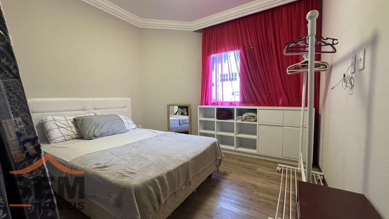 Casa para Locação com 4 quartos e 400m² no bairro Pioneiros, em Balneário Camboriú: 20- DORMITÓRIO 