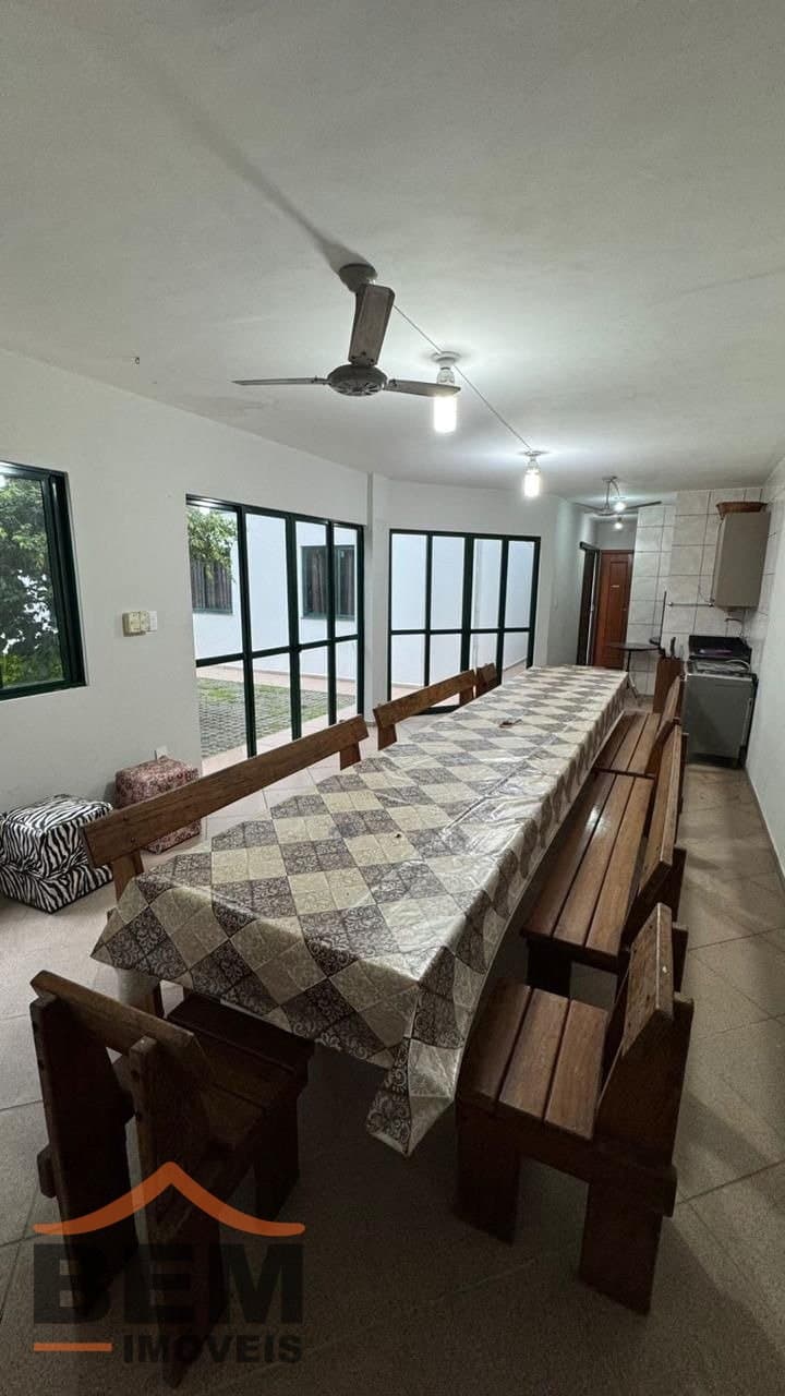 Casa para Locação com 4 quartos e 400m² no bairro Pioneiros, em Balneário Camboriú: 25- COZINHA 