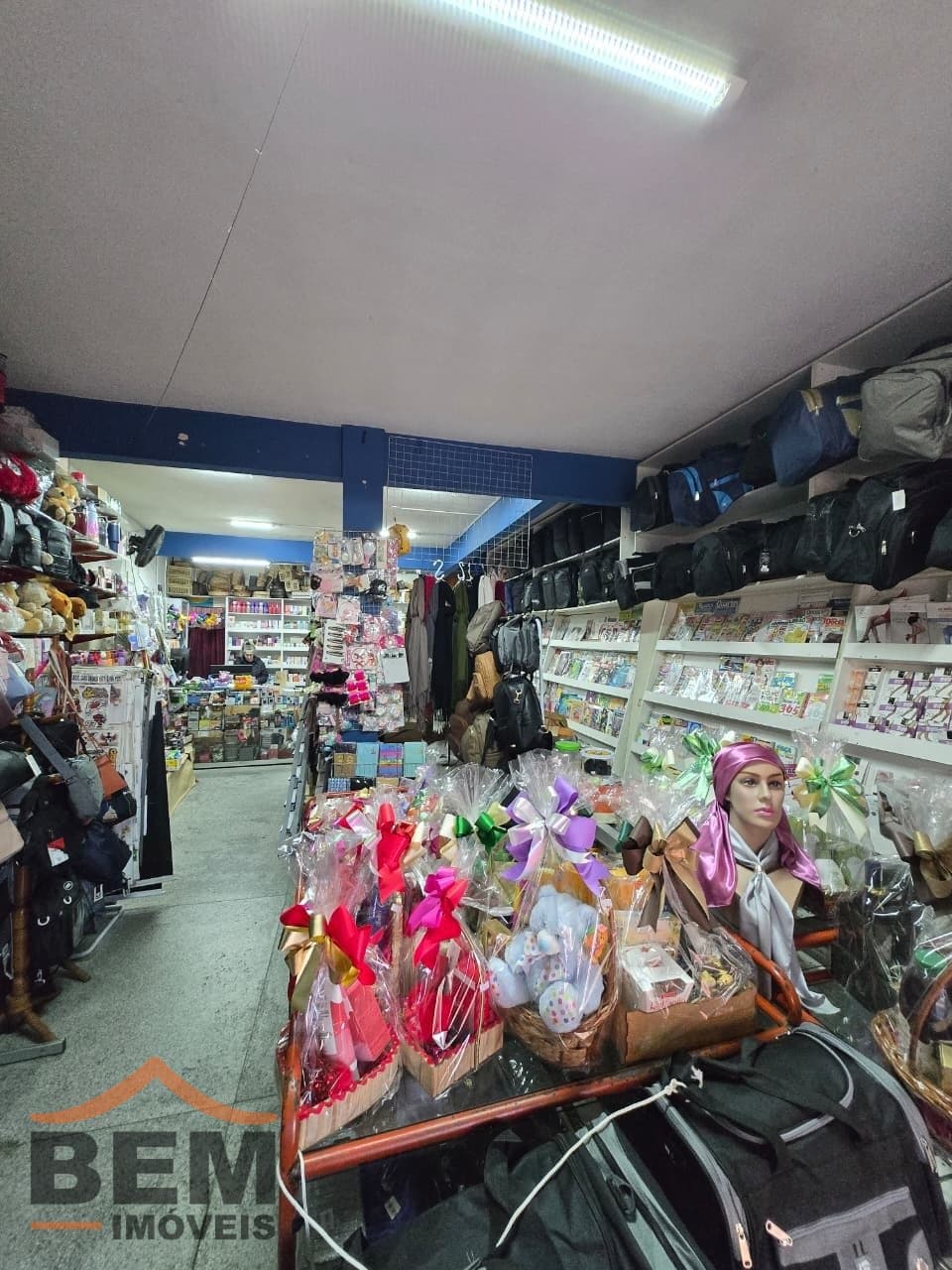 Ponto Comercial para Venda com 48m² no bairro Centro, em Camboriú