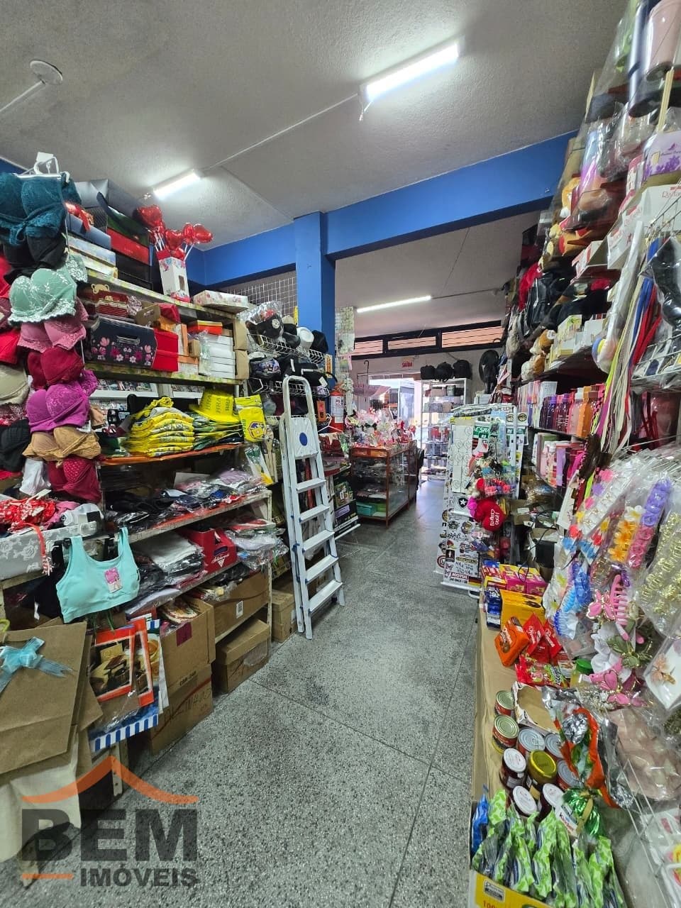 Ponto Comercial para Venda com 48m² no bairro Centro, em Camboriú