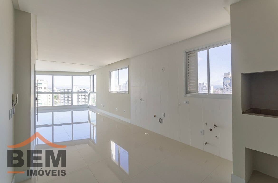 Apartamento para Venda com 4 quartos e 165m² no bairro Centro, em Itajaí