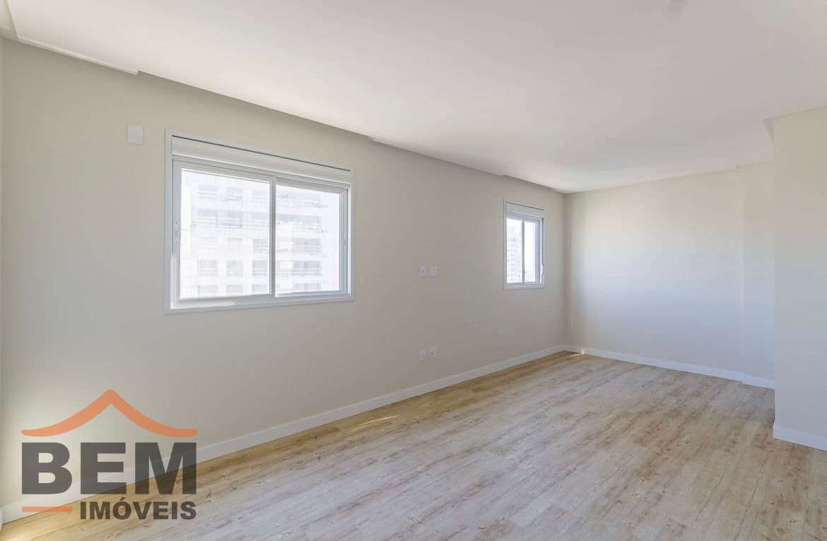 Apartamento para Venda com 4 quartos e 165m² no bairro Centro, em Itajaí