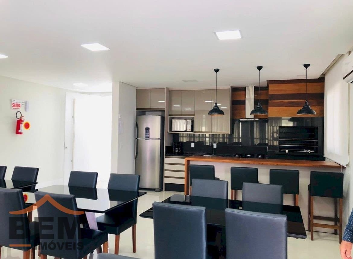Apartamento para Venda com 4 quartos e 165m² no bairro Centro, em Itajaí