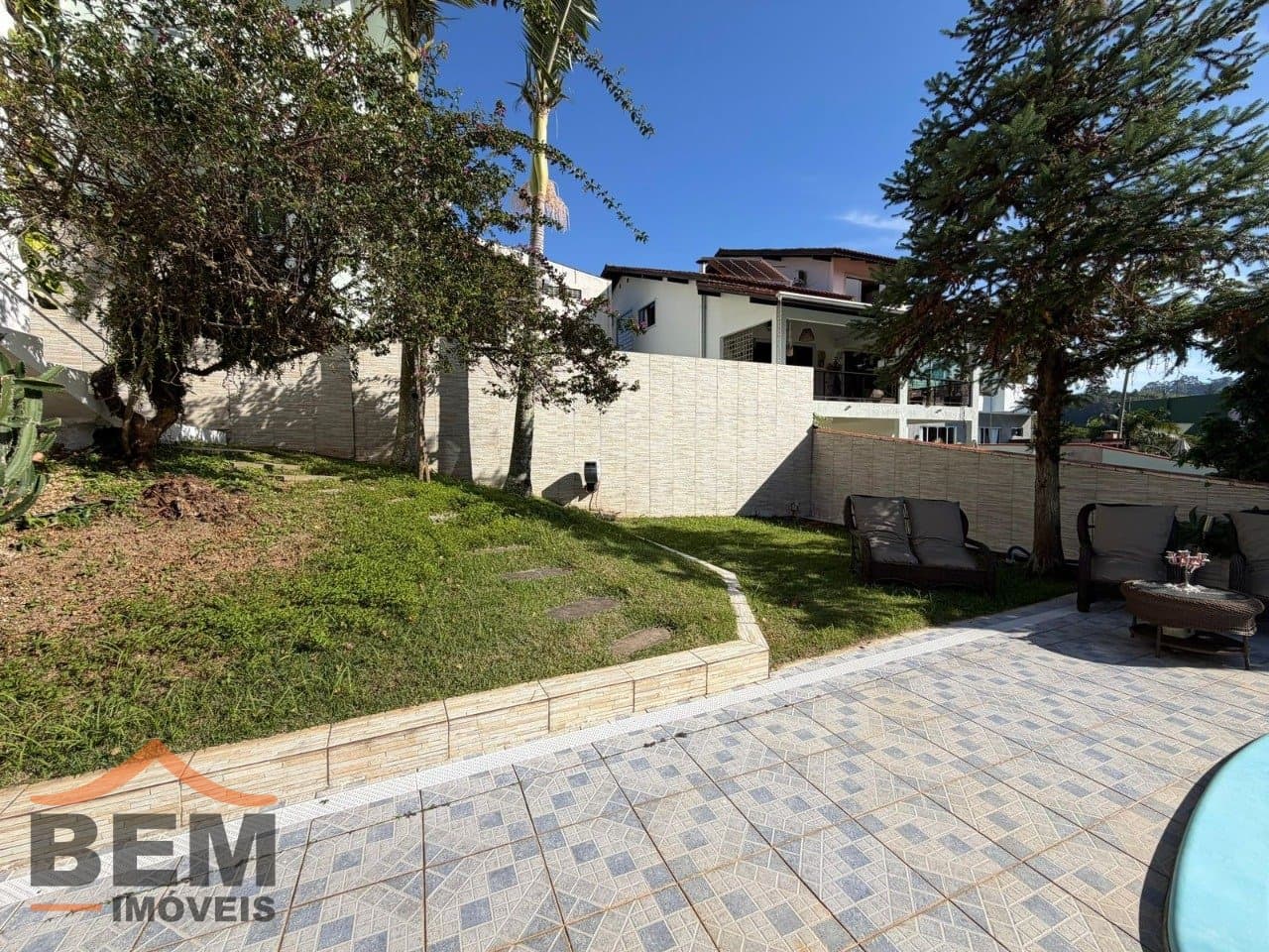 Casa para Locação com 2 quartos e 240m² no bairro Ariribá, em Balneário Camboriú: 06- PISCINA 