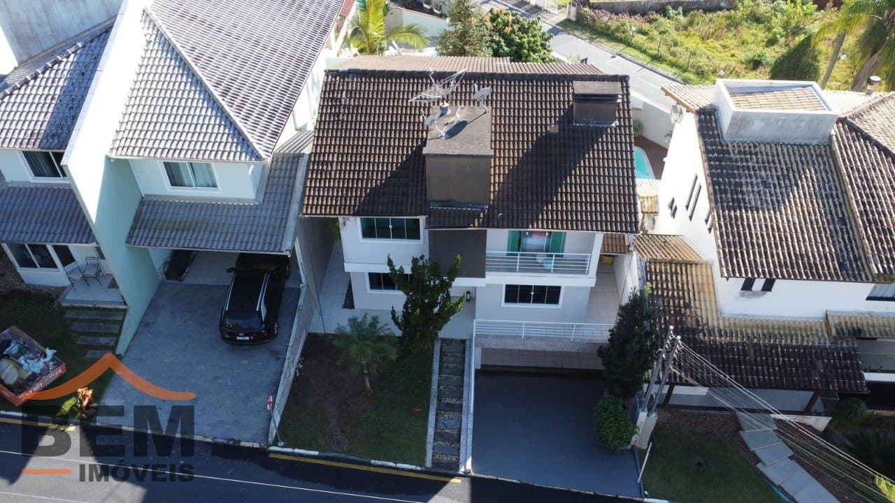 Casa para Locação com 2 quartos e 240m² no bairro Ariribá, em Balneário Camboriú: 04- VISTA 
