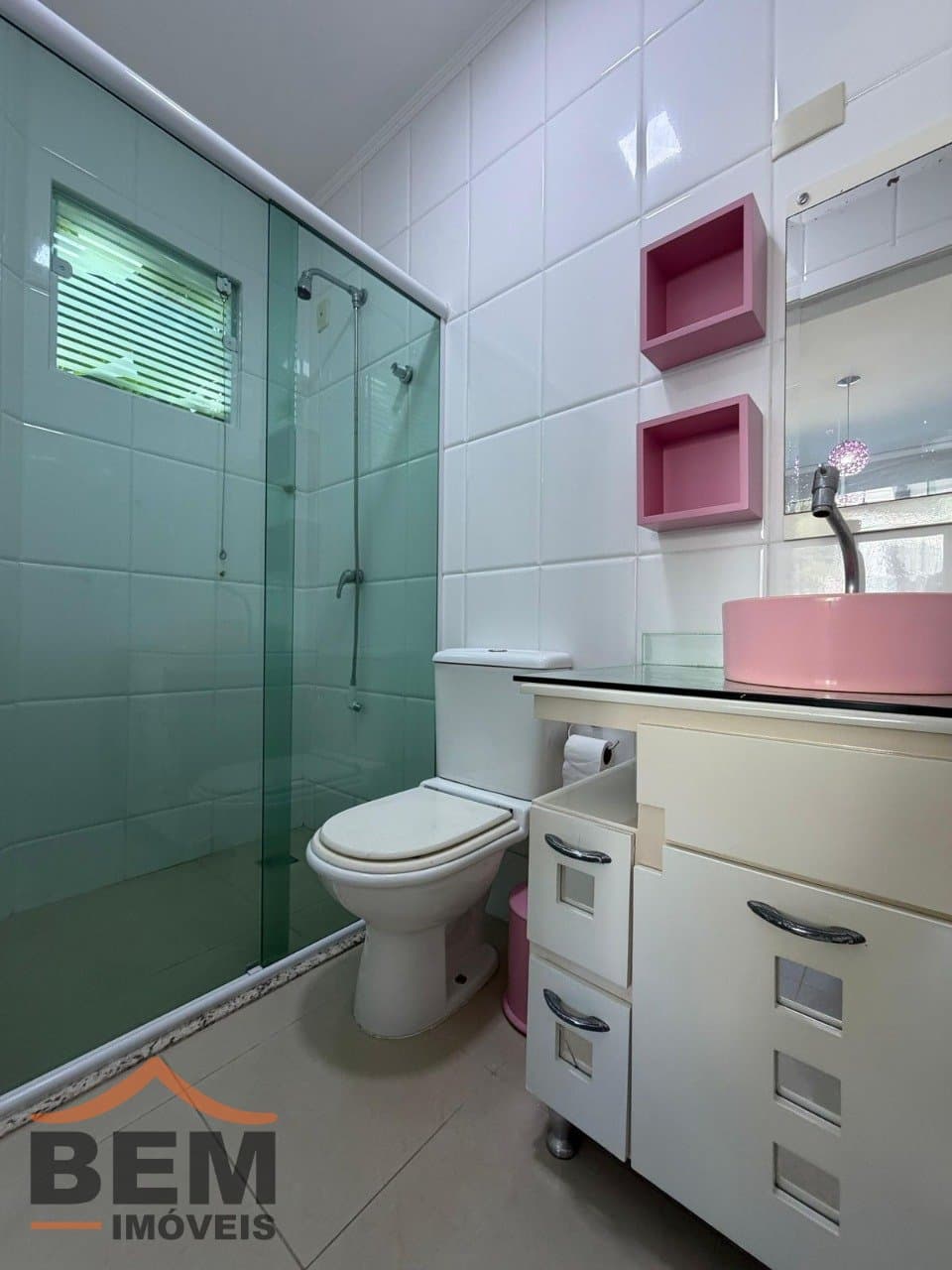 Casa para Locação com 2 quartos e 240m² no bairro Ariribá, em Balneário Camboriú