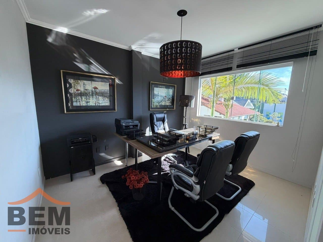 Casa para Locação com 2 quartos e 240m² no bairro Ariribá, em Balneário Camboriú