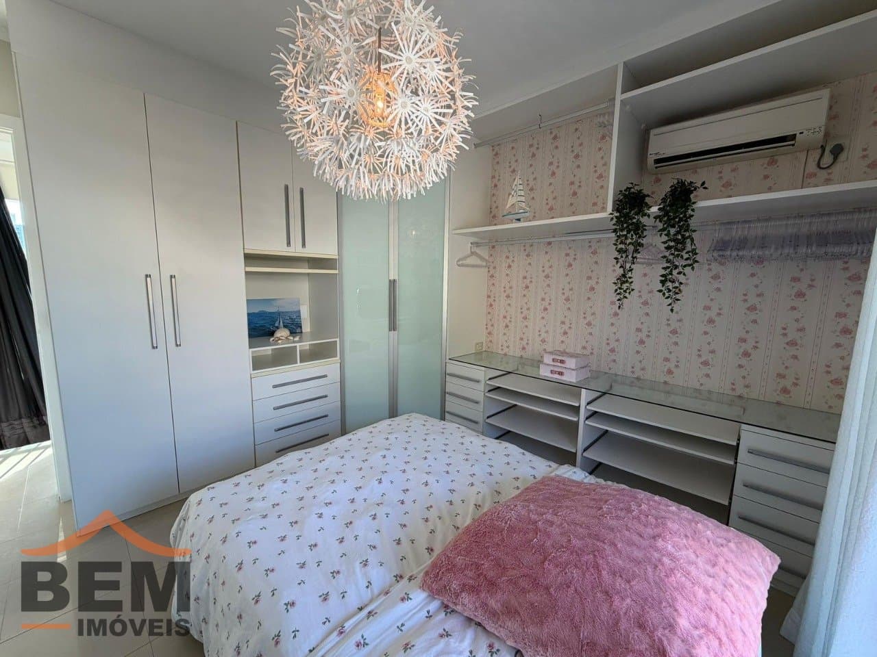 Casa para Locação com 2 quartos e 240m² no bairro Ariribá, em Balneário Camboriú