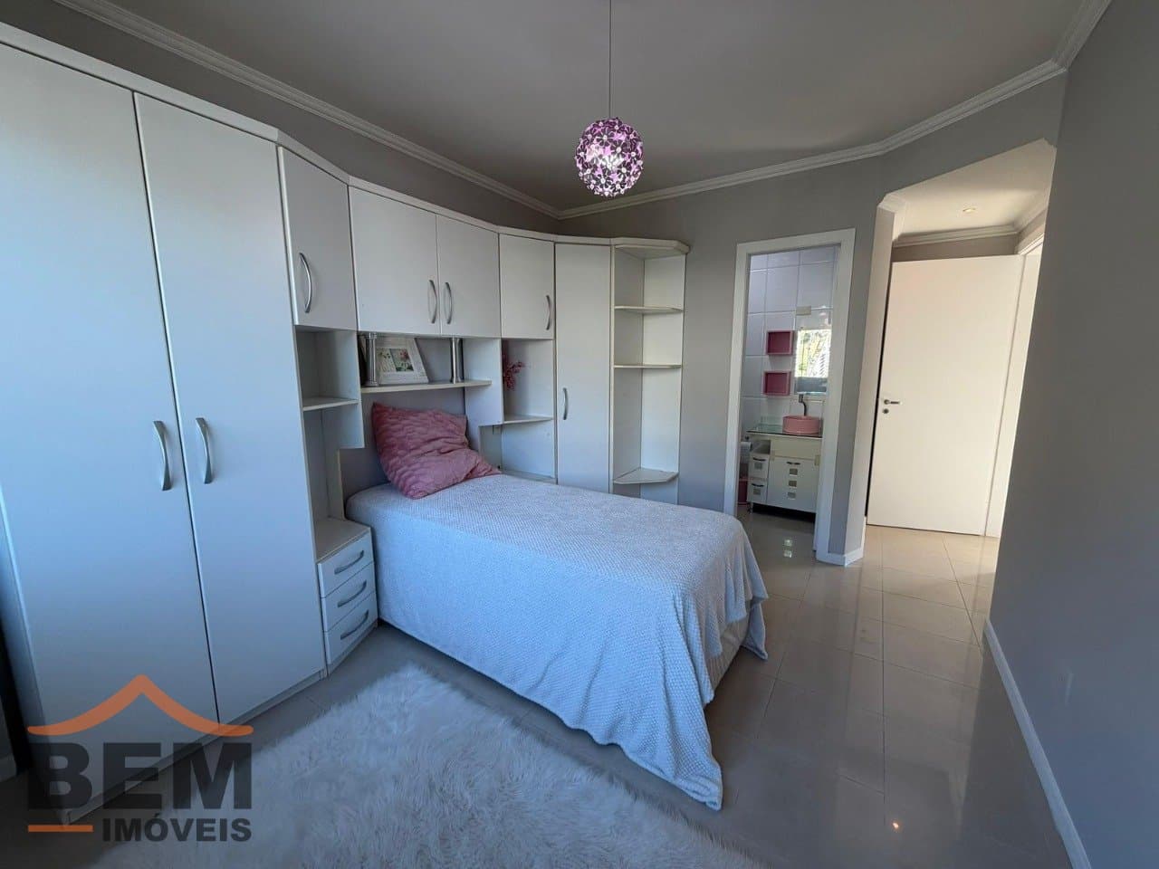 Casa para Locação com 2 quartos e 240m² no bairro Ariribá, em Balneário Camboriú
