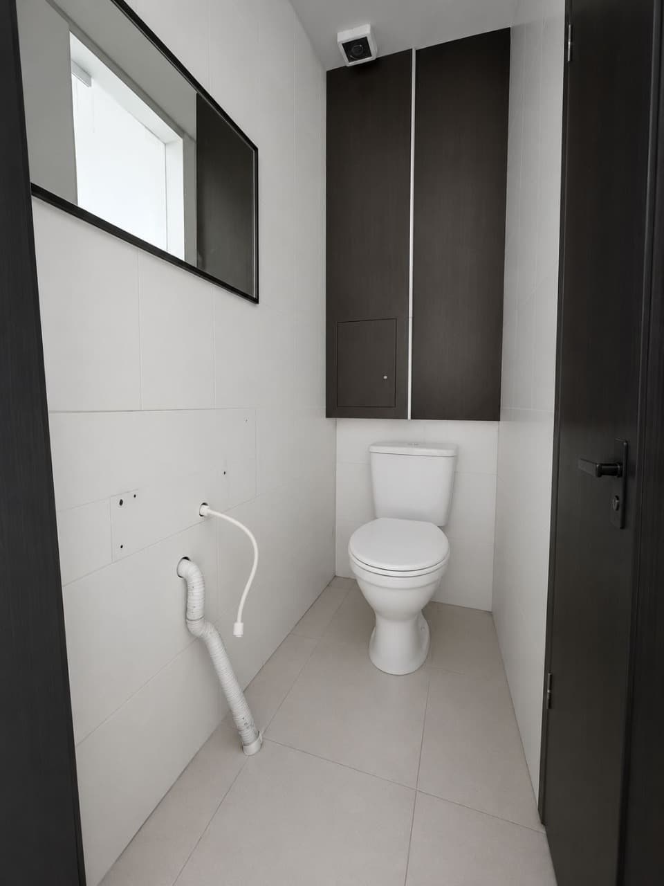 Galpão para Locação com 462m² no bairro Vila Real, em Balneário Camboriú: 10 - LAVABO