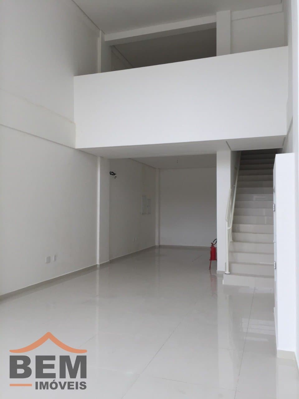 Sala Comercial para Locação com 79m² no bairro Centro, em Balneário Camboriú: 02- SALA COMERCIAL 