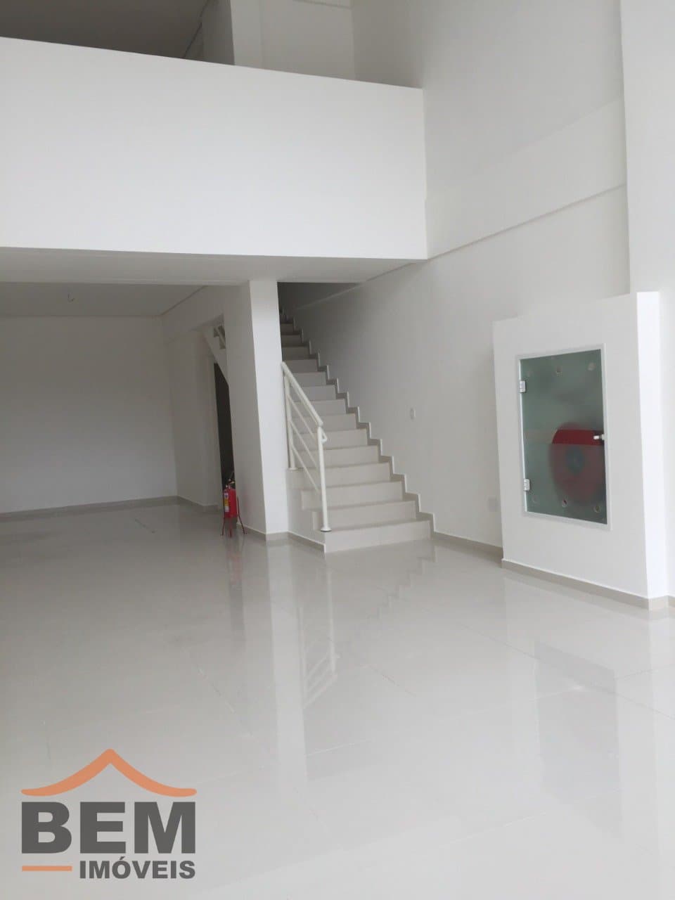 Sala Comercial para Locação com 79m² no bairro Centro, em Balneário Camboriú: 03- SALA COMERCIAL 