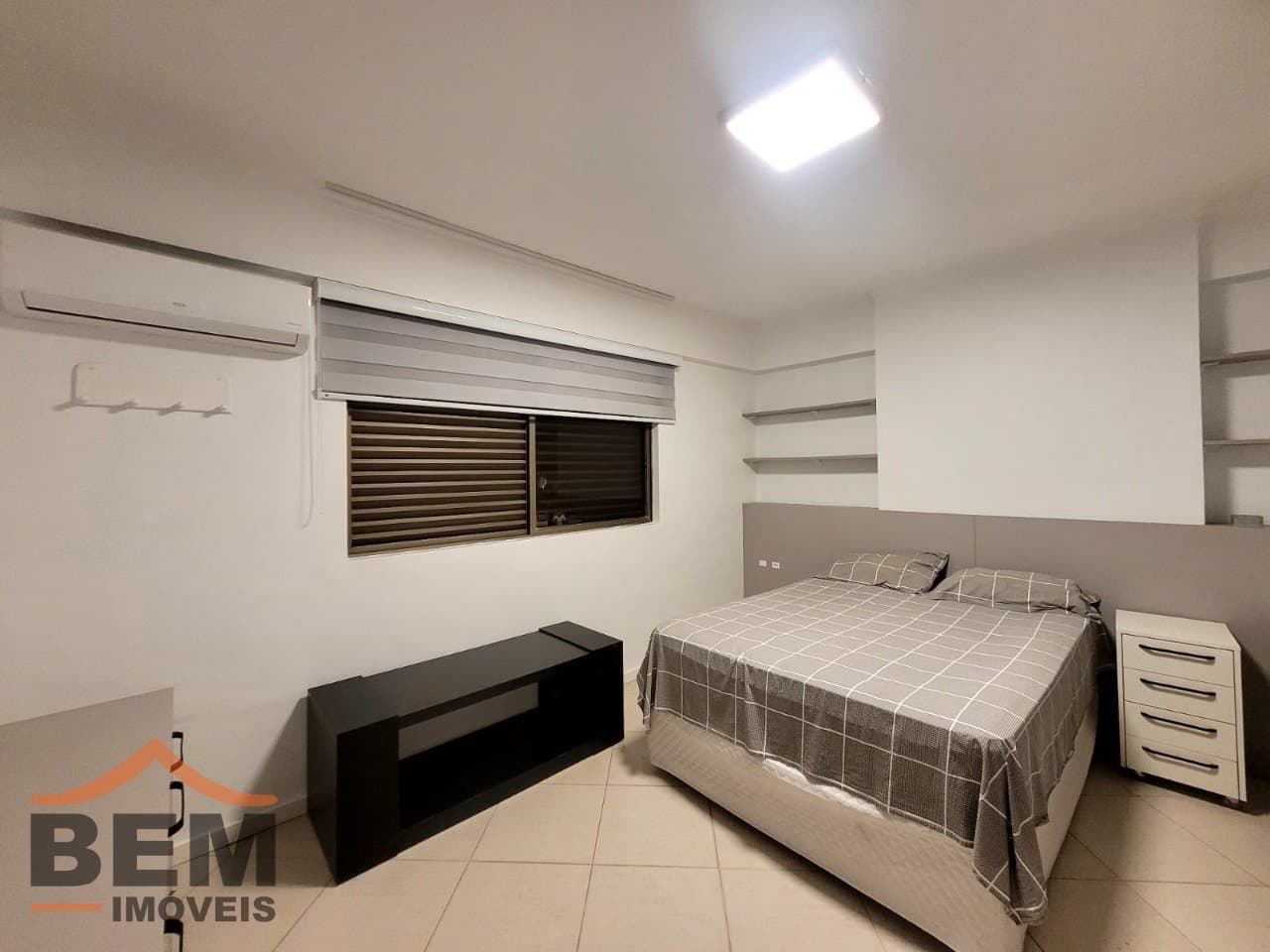 Apartamento para Locação com 3 quartos e 170m² no bairro Centro, em Balneário Camboriú: 26 - DORMITÓRIO 02