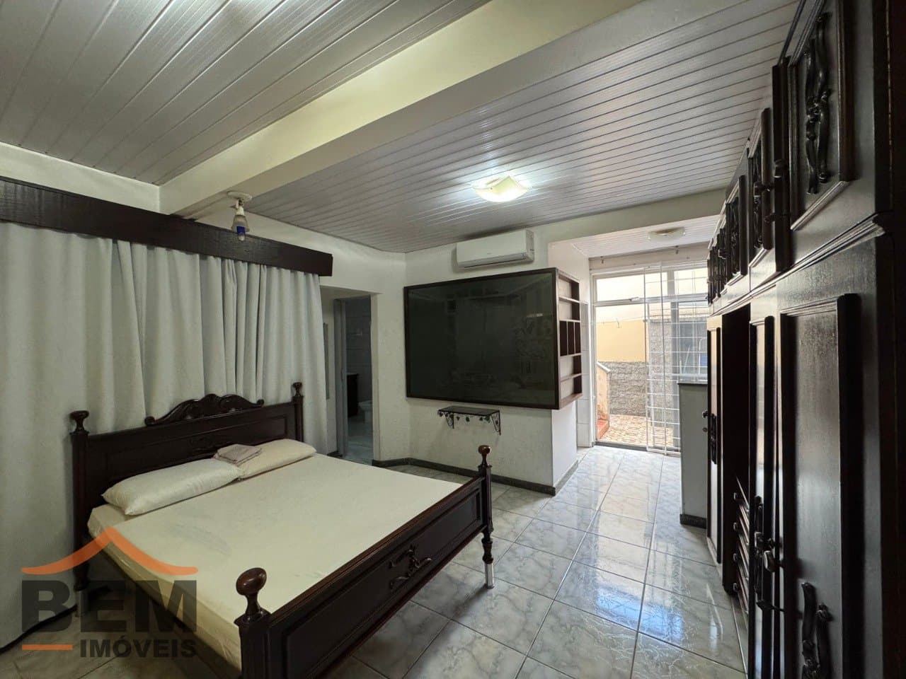 Casa para Venda com 10 quartos e 400m² no bairro Nações, em Balneário Camboriú: 7a083f8f-7cab-4c1f-b454-512133718c84