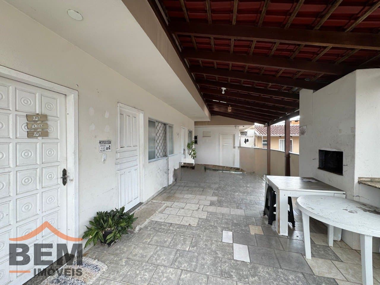 Casa para Venda com 10 quartos e 400m² no bairro Nações, em Balneário Camboriú: e23f11b2-4f2a-4a2b-8aef-307c1b3b3eab