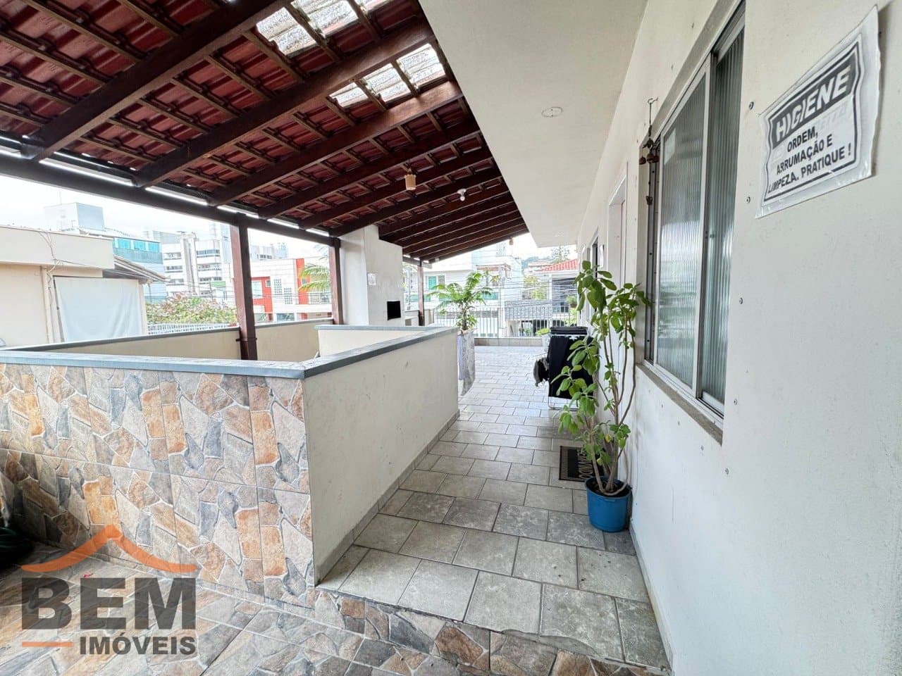 Casa para Venda com 10 quartos e 400m² no bairro Nações, em Balneário Camboriú: 555a2f28-f3cd-47d4-850e-3e4779b1445d