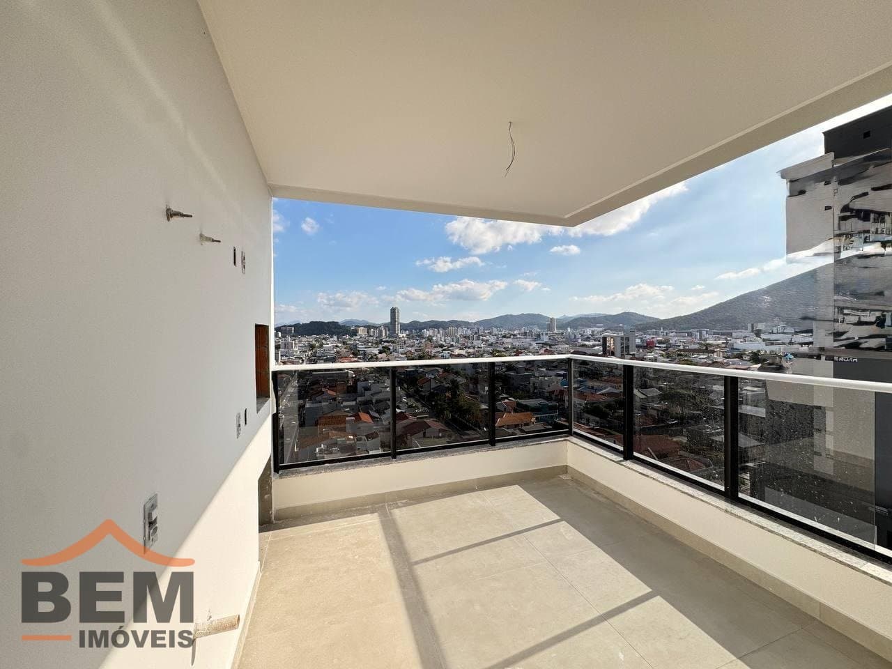 Apartamento para Venda com 3 quartos e 110m² no bairro Centro, em Balneário Camboriú: 58b5783f-0bf3-4a98-a618-7ccfa4e75e6c