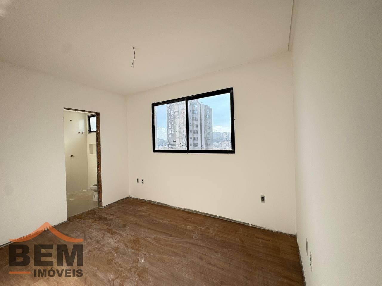 Apartamento para Venda com 3 quartos e 110m² no bairro Centro, em Balneário Camboriú: 939494d0-ee67-4403-ab5d-a407f6c08825