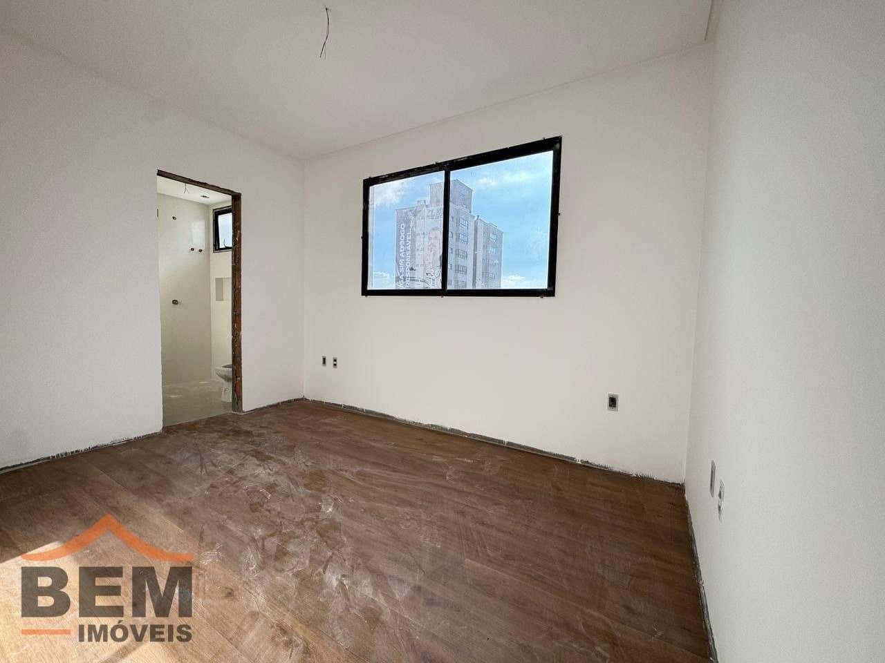 Apartamento para Venda com 3 quartos e 110m² no bairro Centro, em Balneário Camboriú: e3e46d37-d743-435e-8300-0966cecde9d8