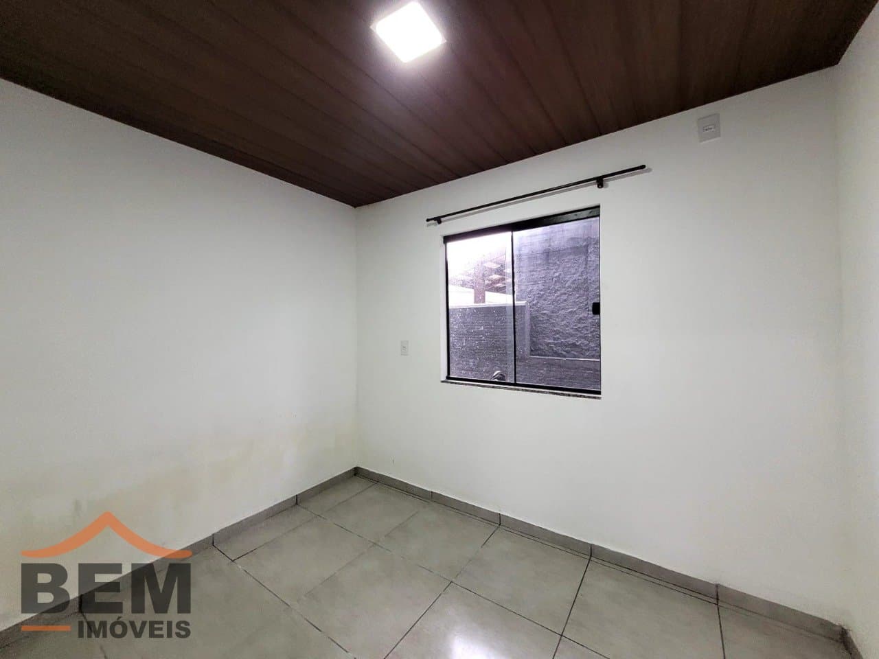 Apartamento para Locação com 1 quarto e 30m² no bairro Barra do Rio, em Itajaí: 8 - INTERNO