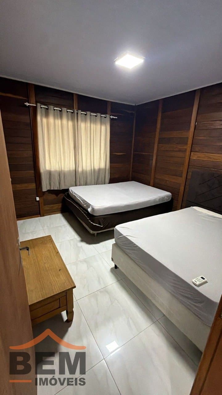 Casa para Locação com 2 quartos e 100m² no bairro Meia Praia, em Navegantes: 9 - DORMITÓRIO 2