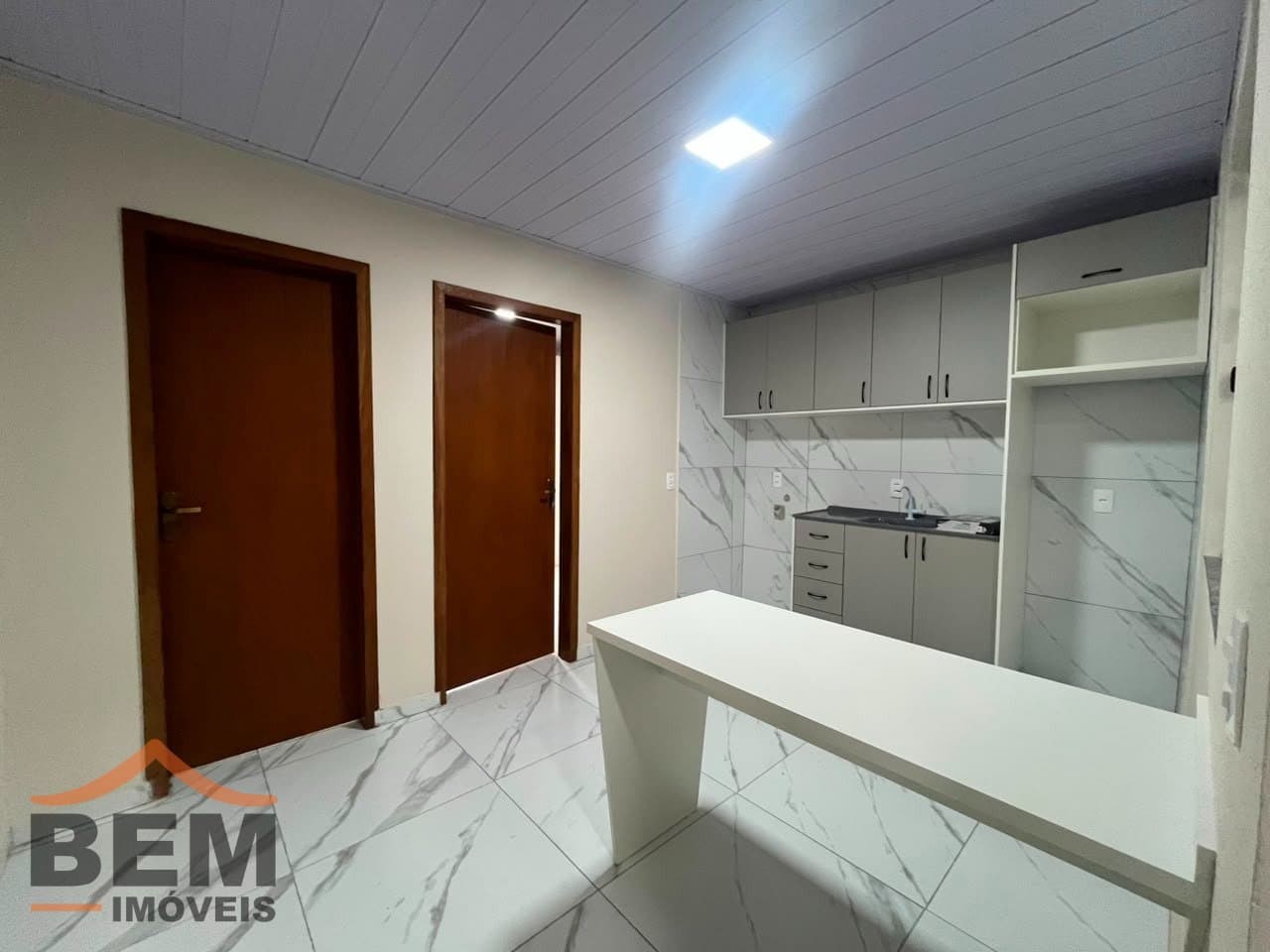 Apartamento para Locação com 1 quarto e 30m² no bairro São Vicente, em Itajaí: 2 - COZINHA 