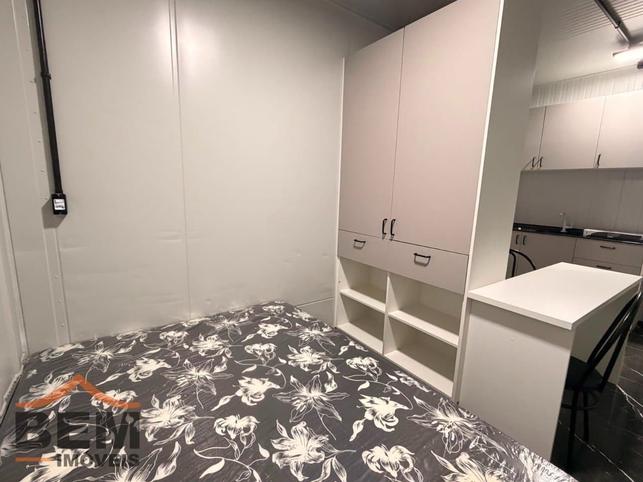 Kitnet para Locação com 1 quarto e 20m² no bairro São Judas, em Itajaí
