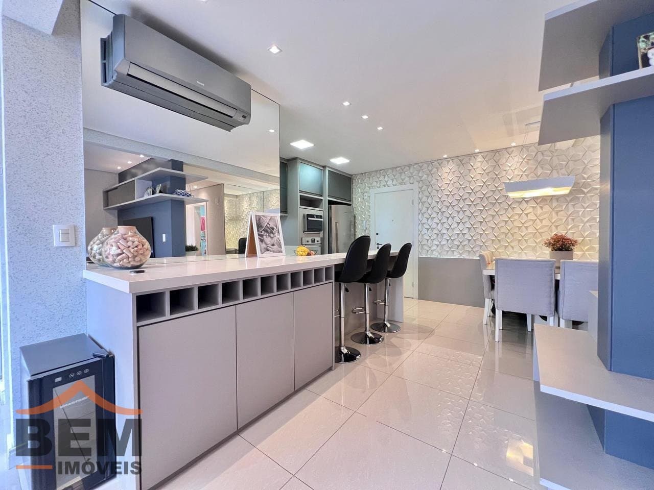 Apartamento para Venda com 2 quartos e 86m² no bairro Centro, em Itajaí