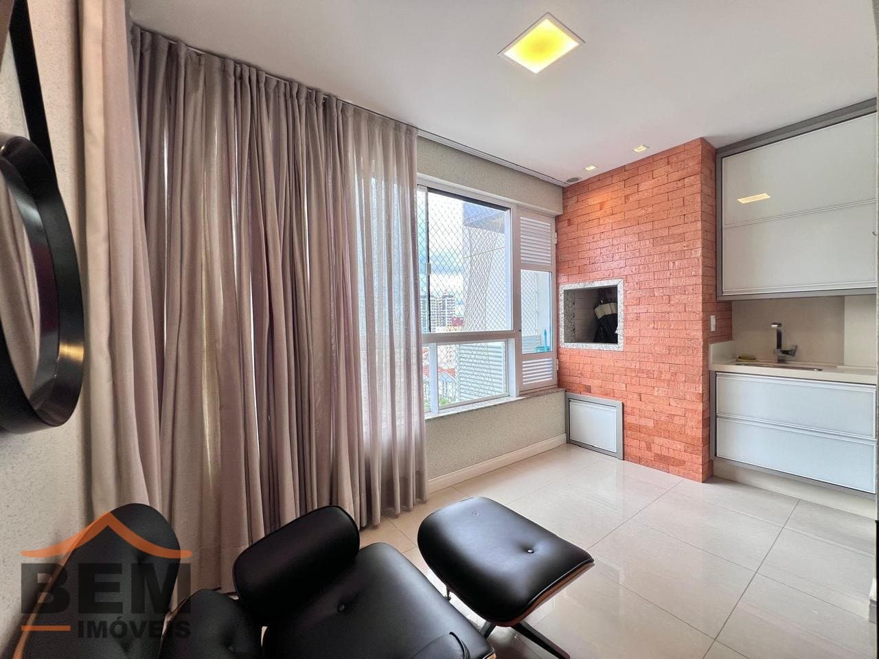 Apartamento para Venda com 2 quartos e 86m² no bairro Centro, em Itajaí