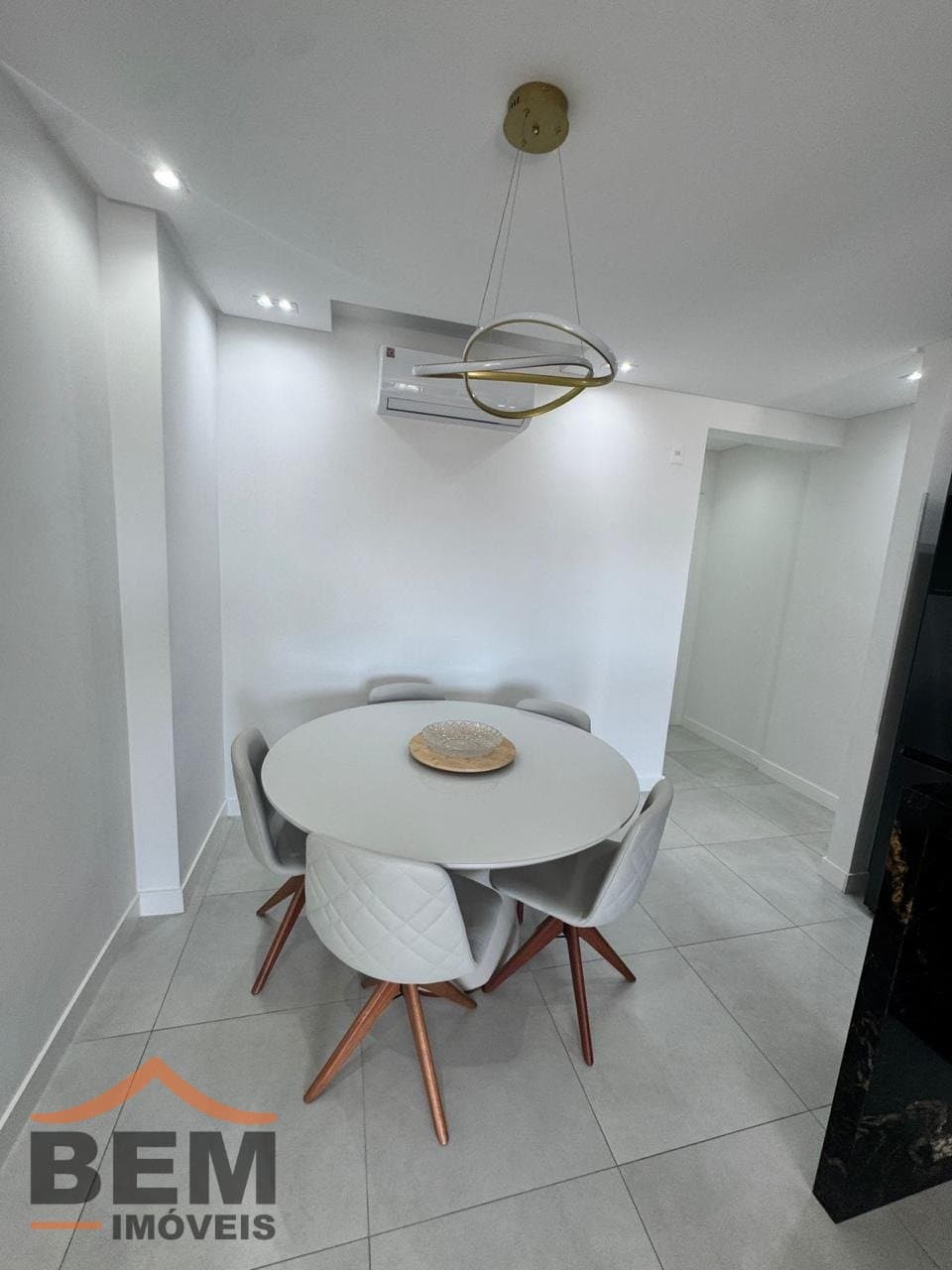 Apartamento para Venda com 3 quartos no bairro Vila Operária, em Itajaí: 08 - SALA DE JANTAR