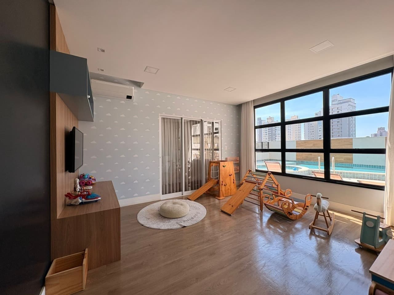Apartamento para Venda com 3 quartos no bairro Vila Operária, em Itajaí: 28 - ESPAÇO KIDS