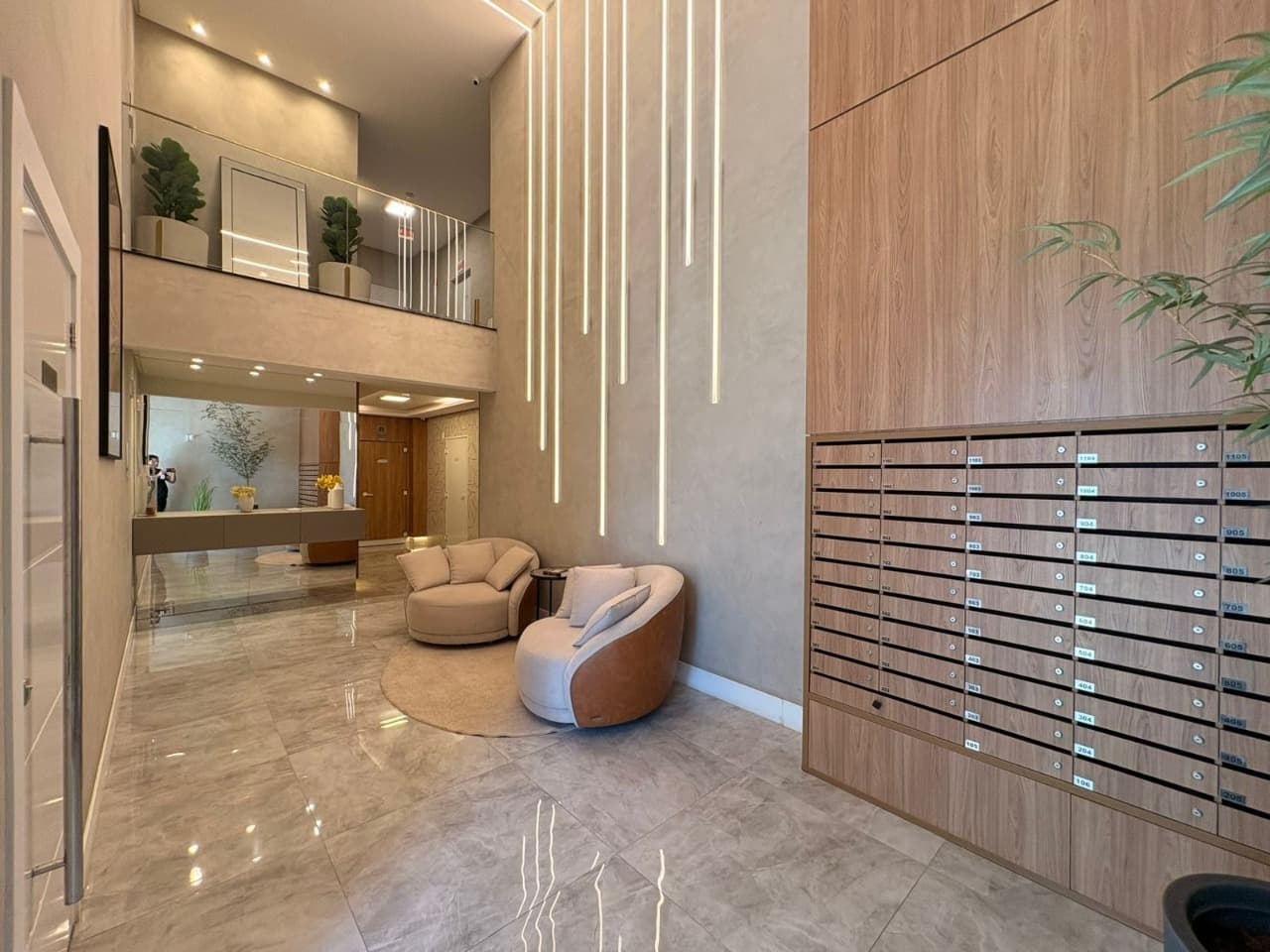Apartamento para Venda com 3 quartos no bairro Vila Operária, em Itajaí: 03 - HALL
