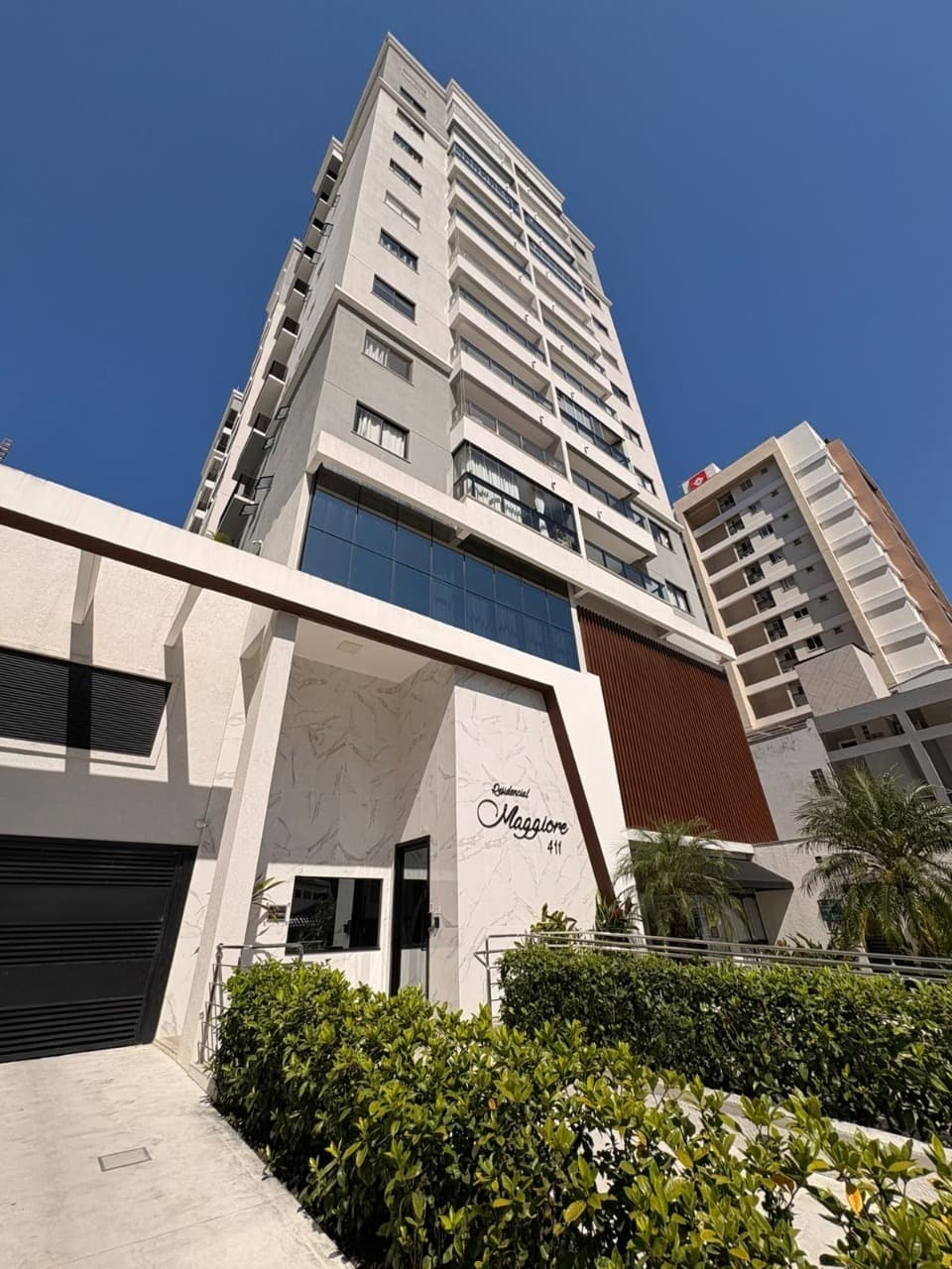 Apartamento para Venda com 3 quartos no bairro Vila Operária, em Itajaí: 01 - FACHADA