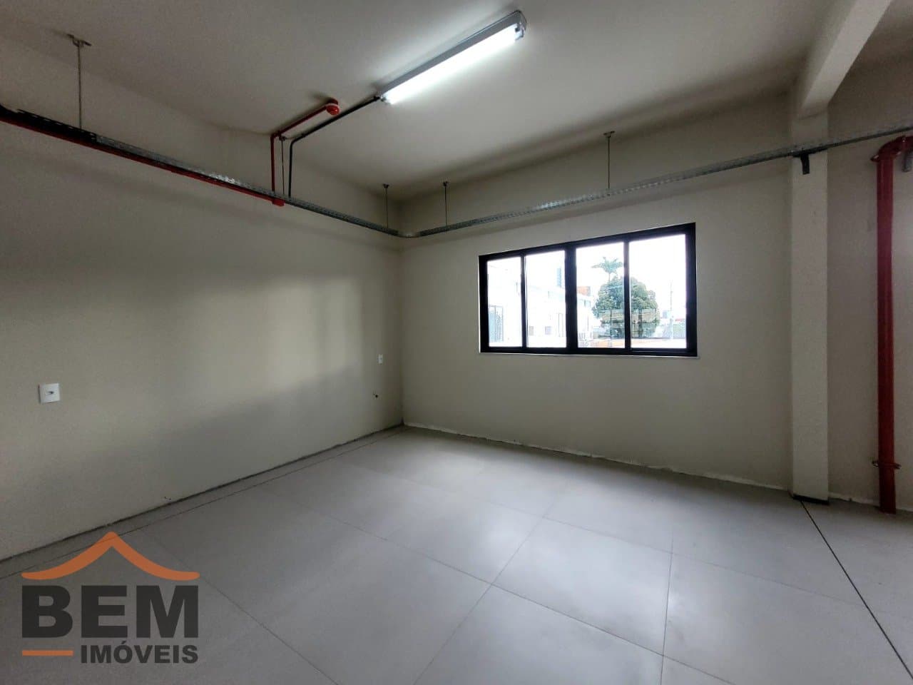 Galpão para Locação com 790m² no bairro Vila Operária, em Itajaí: 16 - INTERNO