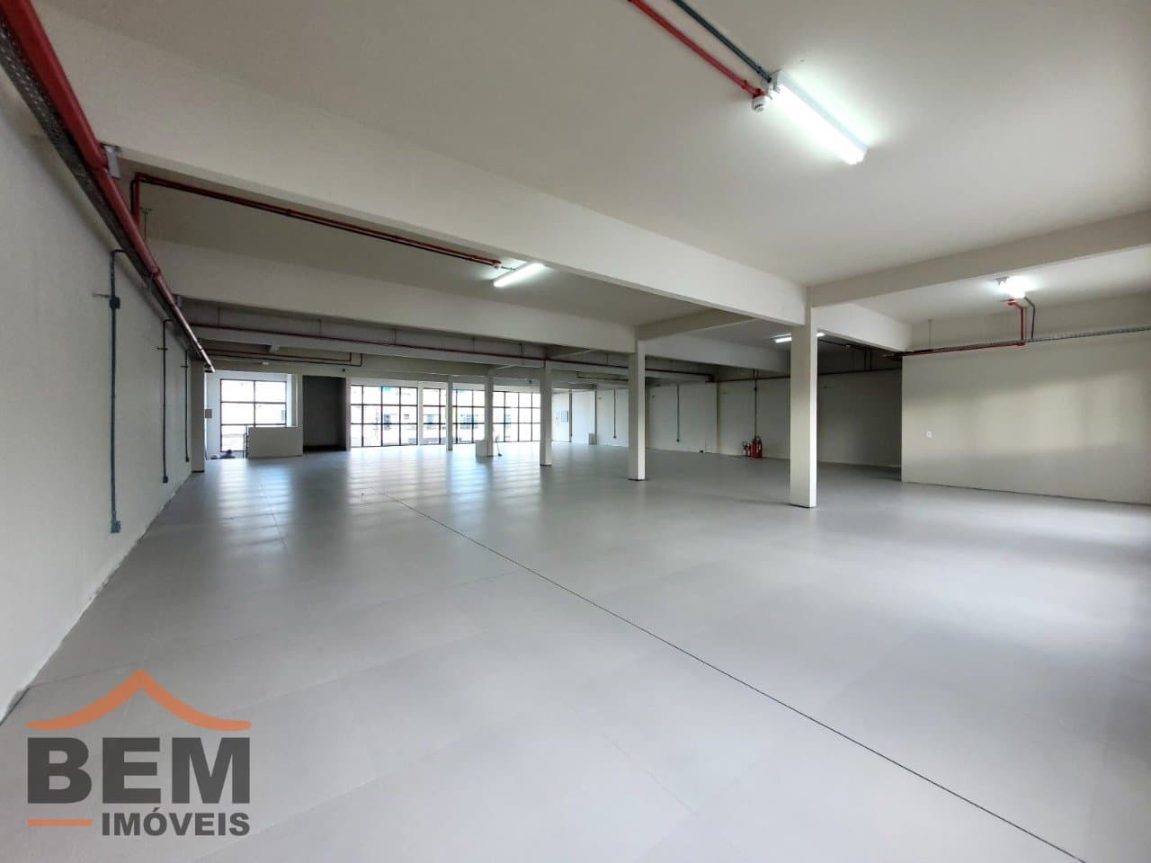 Galpão para Locação com 790m² no bairro Vila Operária, em Itajaí: 17 - INTERNO