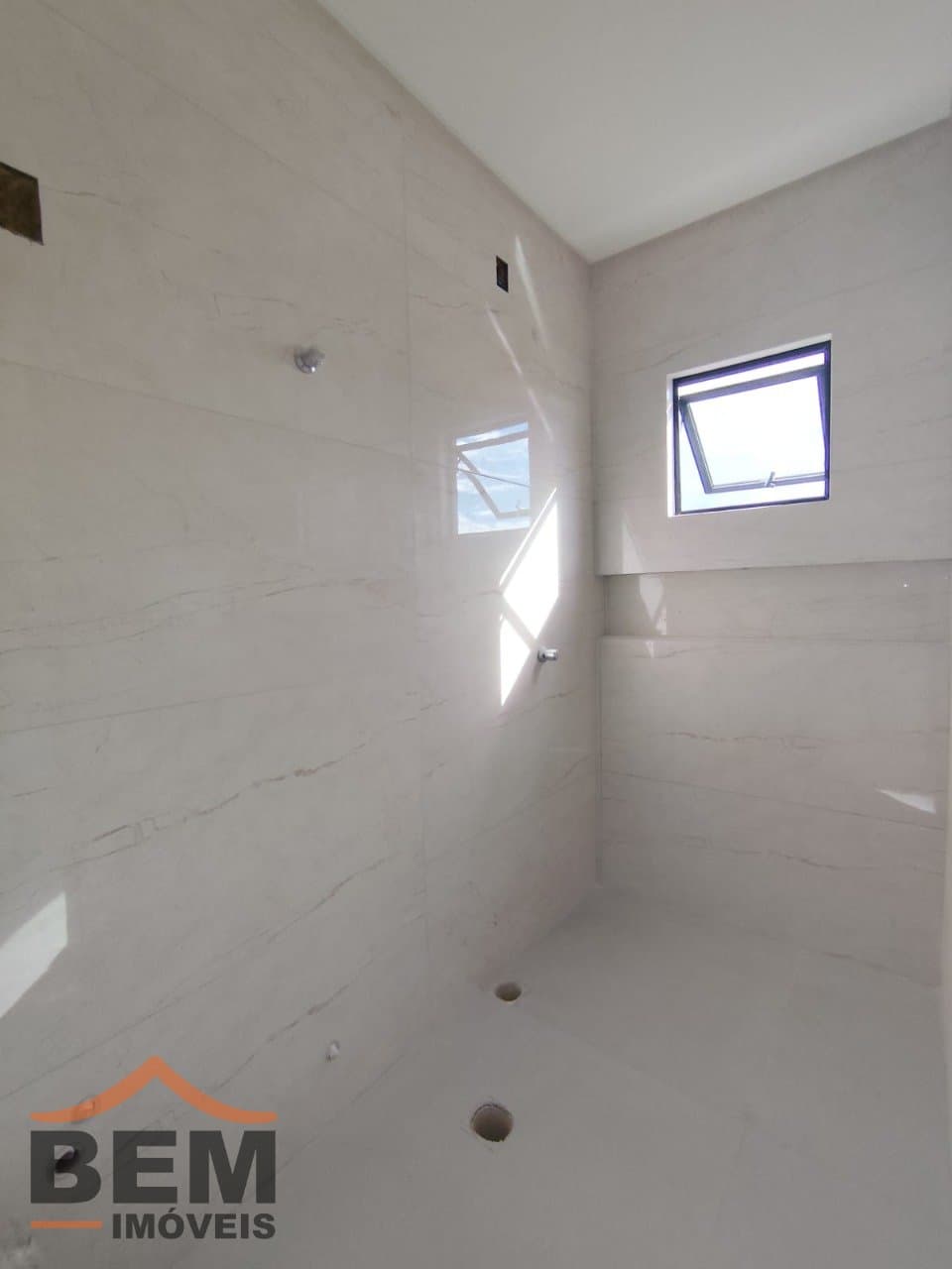 Sobrado para Venda com 2 quartos e 76m² no bairro Gravatá, em Navegantes